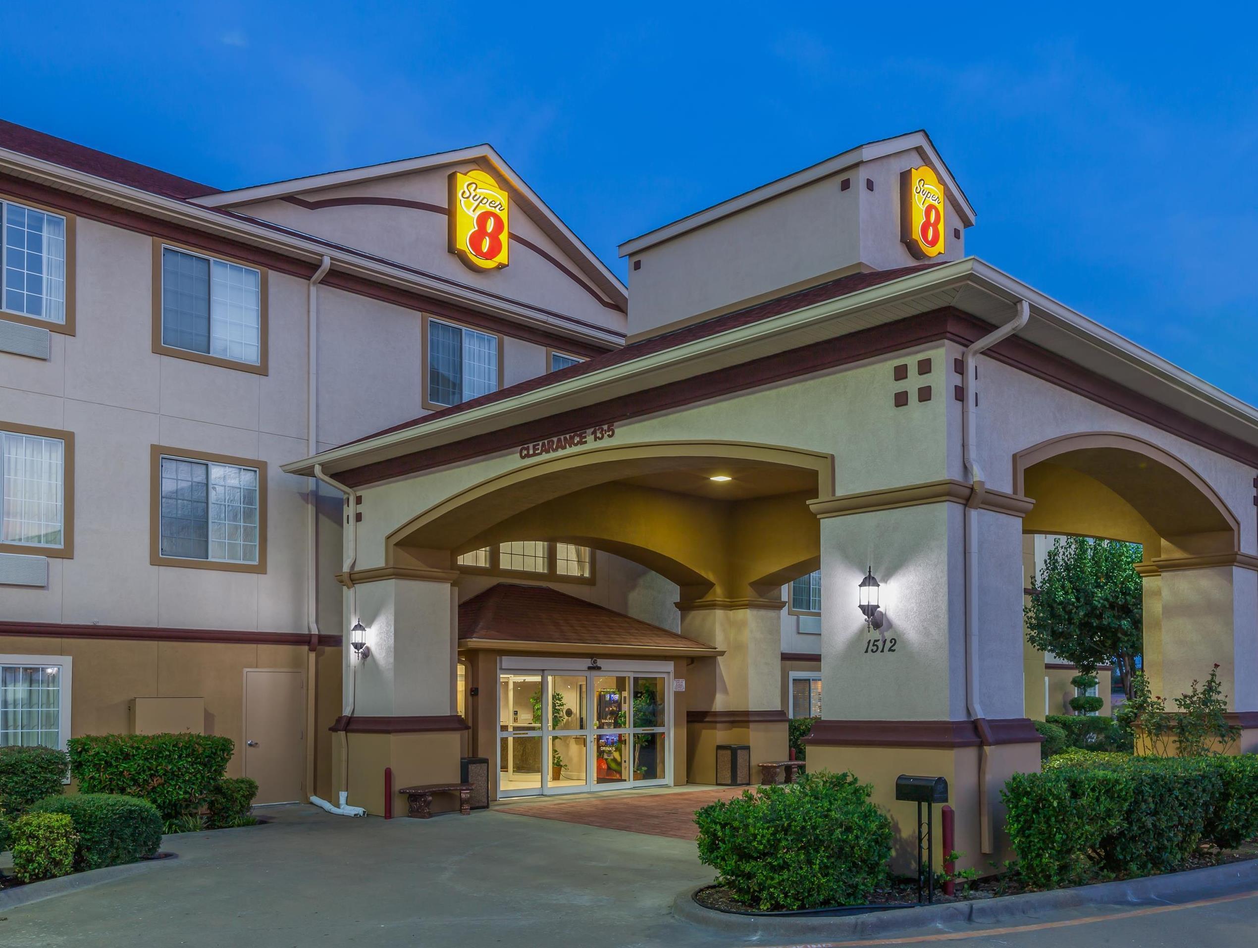 Super 8 By Wyndham Hillsboro Tx Hotel Exterior photo
